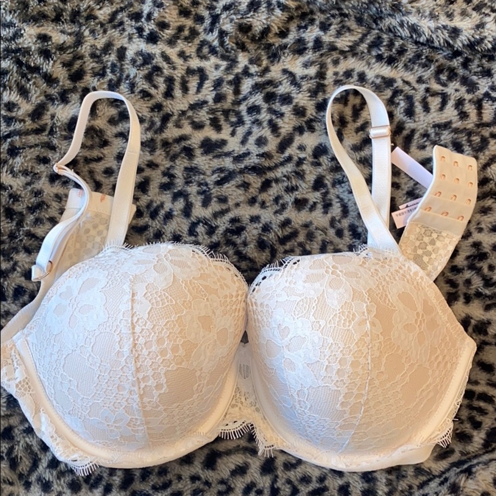 Victoria Secret Bra - 36 DD